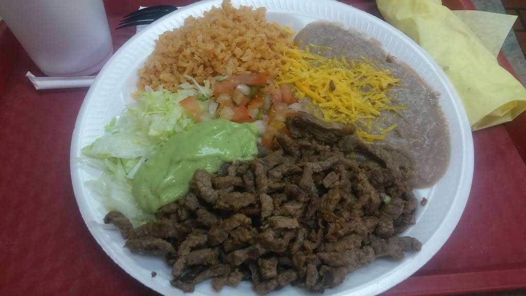 Santiagos Mexican Food | restaurant | 755 W Ramsey St, Banning, CA 92220, USA | 9517973462 OR +1 951-797-3462