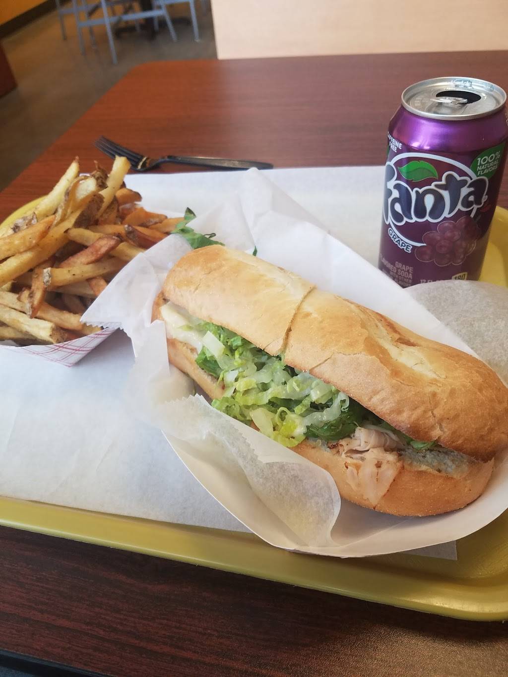 Fanucces Campus Pizzeria & Pasta House | restaurant | 2032 Euclid Ave, Cleveland, OH 44115, USA | 2165055650 OR +1 216-505-5650