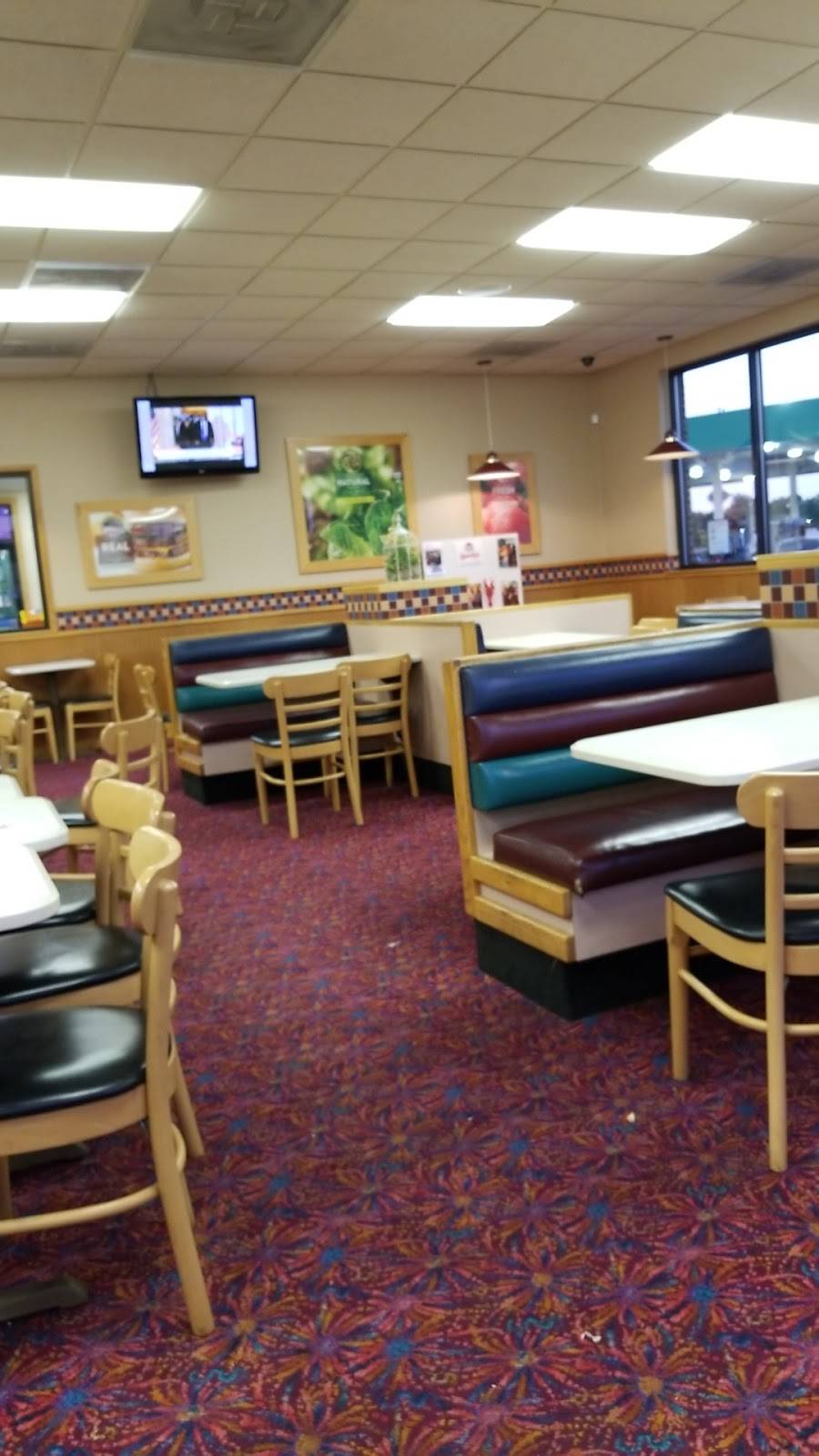 Wendys | restaurant | 3220 N Anthony Blvd, Fort Wayne, IN 46805, USA | 2604831210 OR +1 260-483-1210