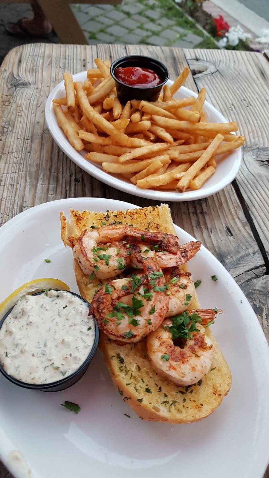 The Brewery At Lake Tahoe | restaurant | 3542 Lake Tahoe Blvd, South Lake Tahoe, CA 96150, USA | 5305442739 OR +1 530-544-2739