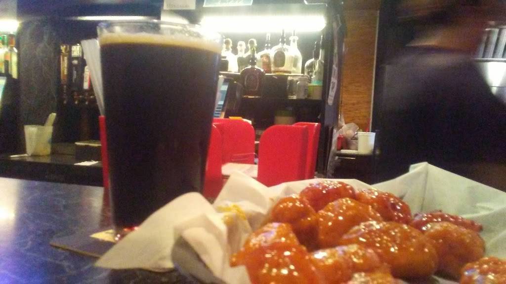 Bachelors Bar & Grill | restaurant | 1316 Crooks Ave, Kaukauna, WI 54130, USA | 9207661601 OR +1 920-766-1601