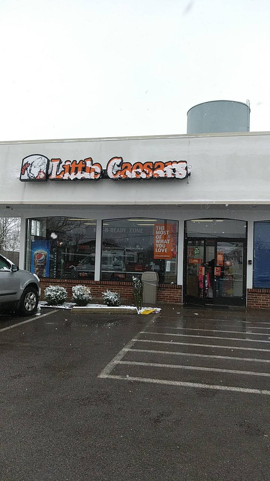 Little Caesars Pizza | meal takeaway | 1842 S, Main St, Paris, KY 40361, USA | 8599875592 OR +1 859-987-5592