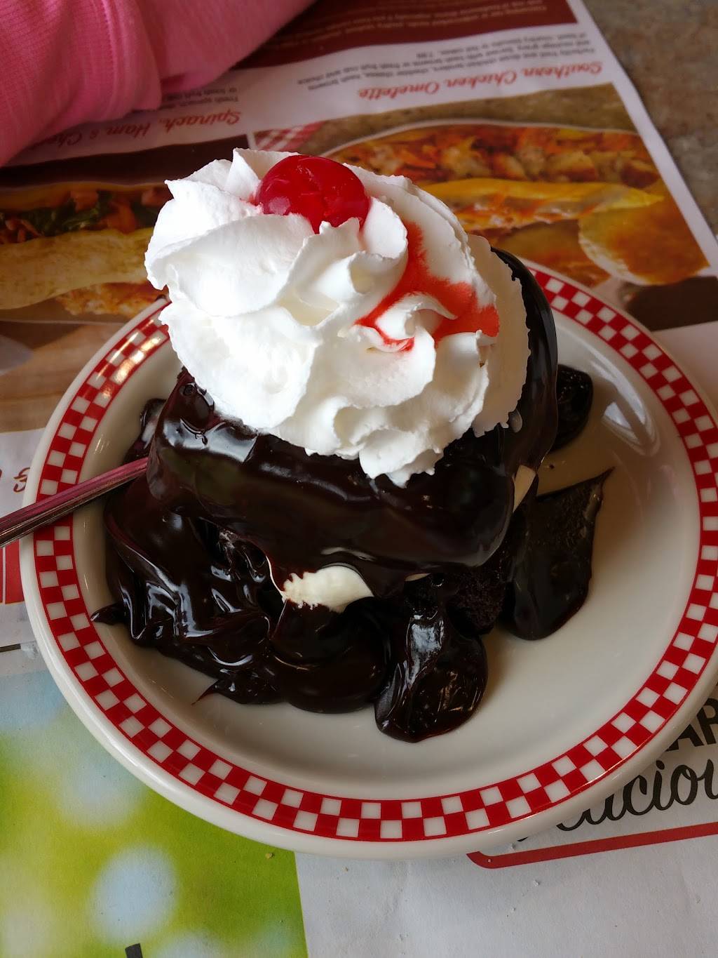 Big Boy | restaurant | 2555 Gratiot Blvd, Marysville, MI 48040, USA | 8103645133 OR +1 810-364-5133