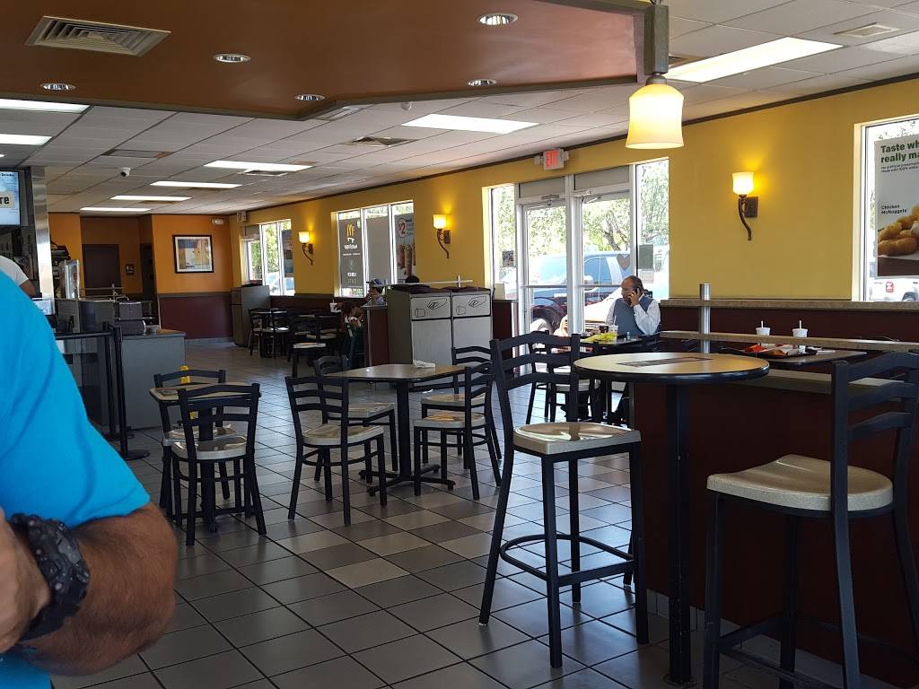McDonalds | cafe | 8403 NW 12th St, Miami, FL 33172, USA | 3054773163 OR +1 305-477-3163