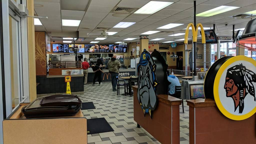 McDonalds | cafe | 8976 Burke Lake Rd, Springfield, VA 22003, USA | 7032616947 OR +1 703-261-6947