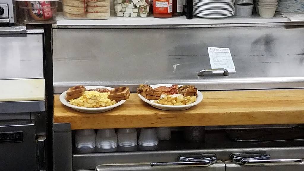 Marios Restaurant | restaurant | 223 Groton Rd, Westford, MA 01886, USA | 9783929360 OR +1 978-392-9360