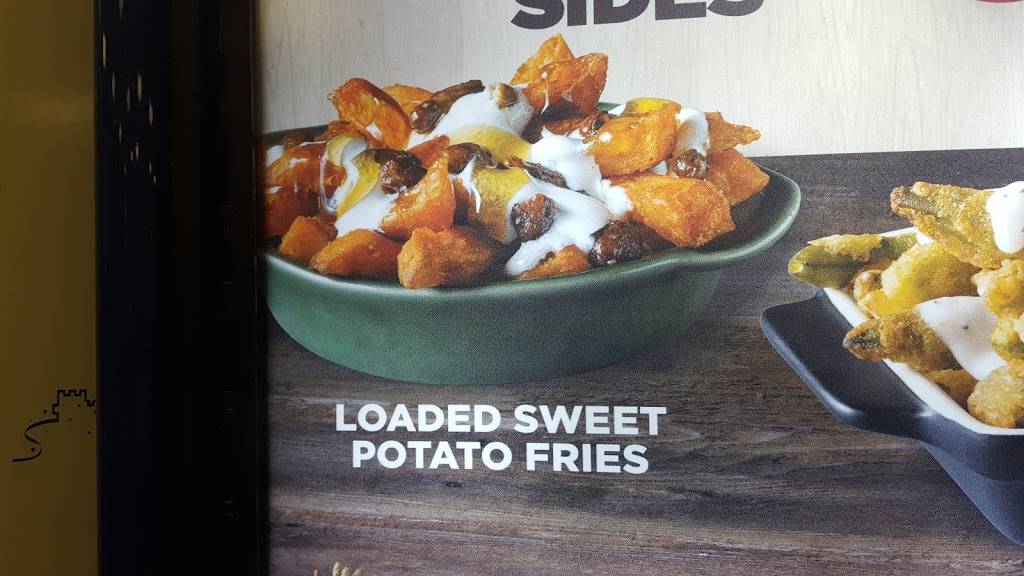 White Castle | restaurant | 310 Emerson Rd, High Ridge, MO 63049, USA | 6366779188 OR +1 636-677-9188