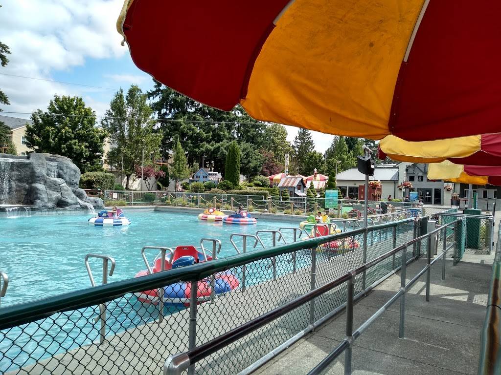 Bullwinkles Entertainment | restaurant | 29111 Town Center Loop W, Wilsonville, OR 97070, USA | 5036855000 OR +1 503-685-5000