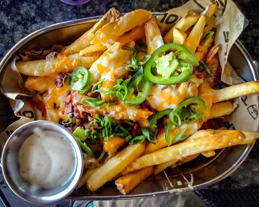 Topgolf | restaurant | 10601 E Easter Ave, Centennial, CO 80112, USA | 7208803151 OR +1 720-880-3151