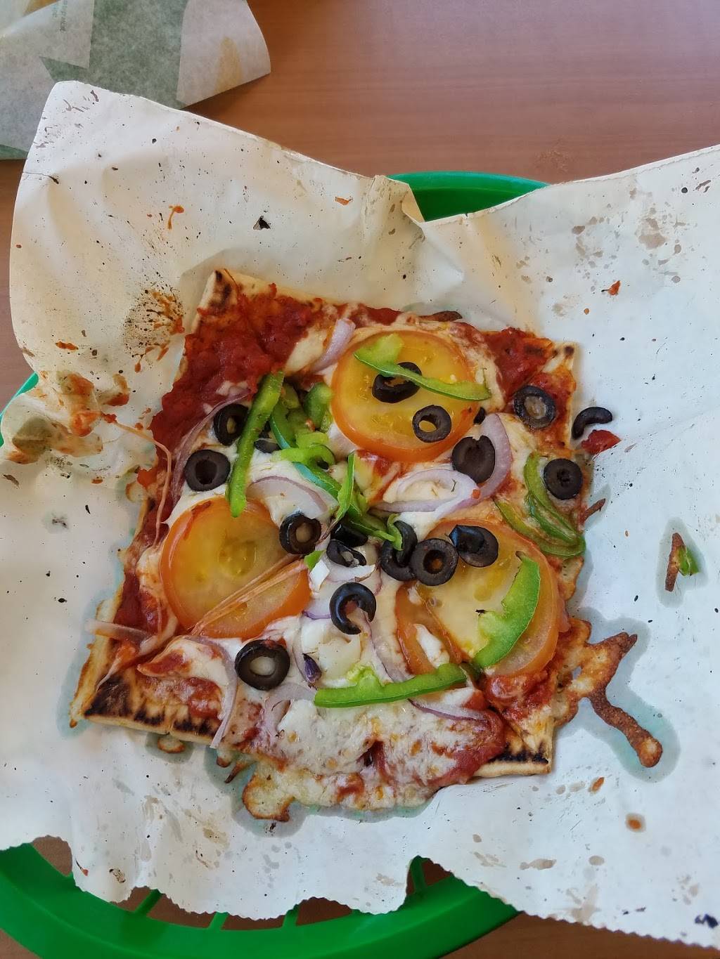 Subway | meal takeaway | 301 Cheyenne St, Leavenworth, KS 66048, USA | 9136825995 OR +1 913-682-5995