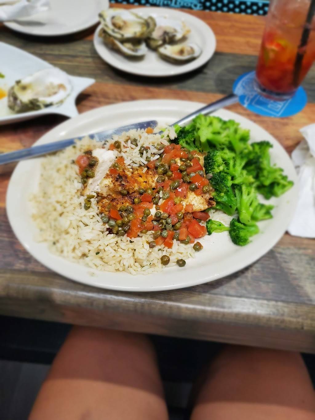 The Sandbar & Grille | restaurant | 4606 S Cleveland Ave, Fort Myers, FL 33907, USA | 2395005520 OR +1 239-500-5520