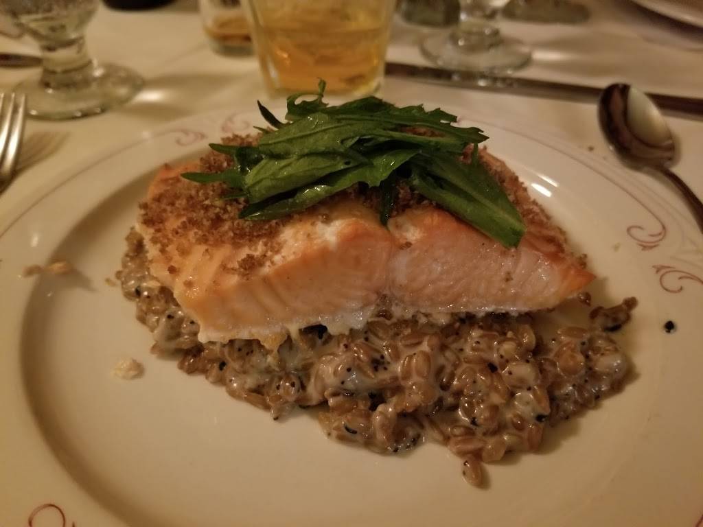 The Fay Club | restaurant | 658 Main Street, Fitchburg, MA 01420, USA | 9783454537 OR +1 978-345-4537