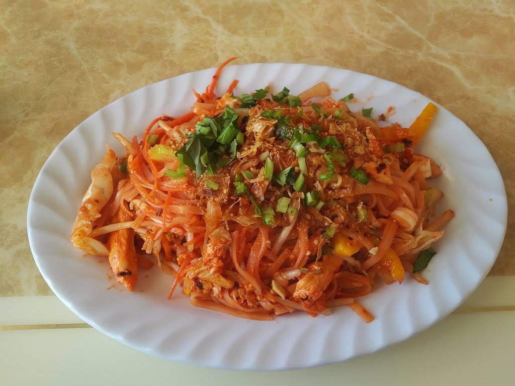 Pho vn Restaurant | restaurant | 43 Oxford St, Tillsonburg, ON N4G 2G4, Canada | 5196886888 OR +1 519-688-6888