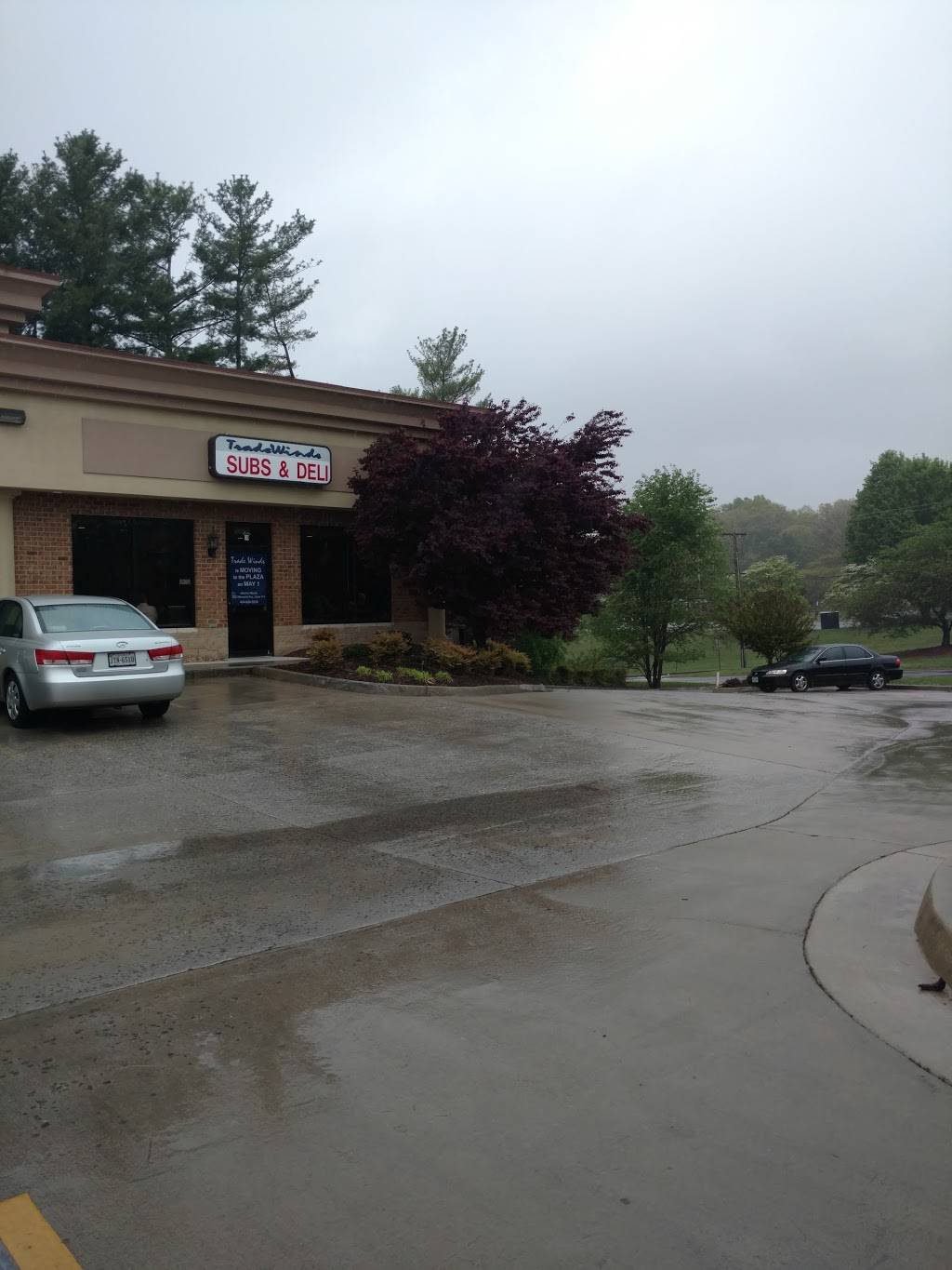 Trade Winds Cafe | restaurant | 2201 Langhorne Rd, Lynchburg, VA 24501, USA | 4345283218 OR +1 434-528-3218