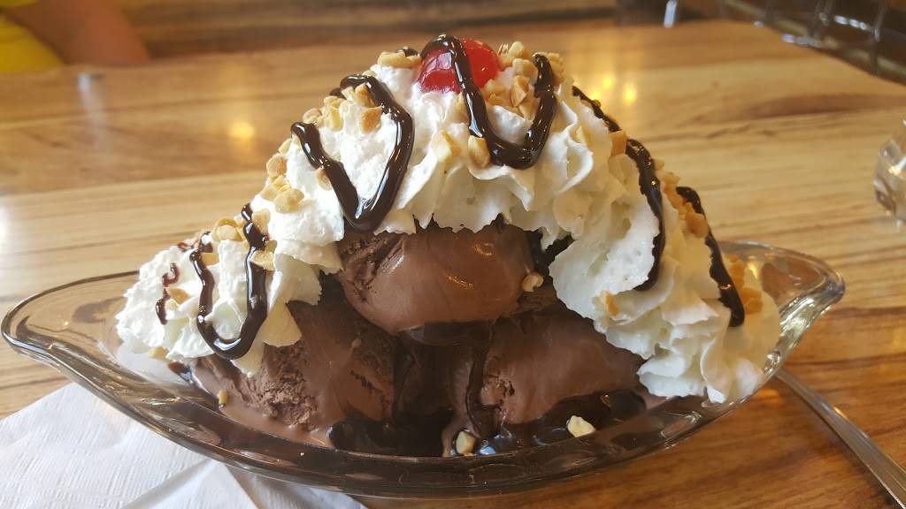 Cappies Drive In | restaurant | 264 NY-67, Amsterdam, NY 12010, USA | 5188433544 OR +1 518-843-3544