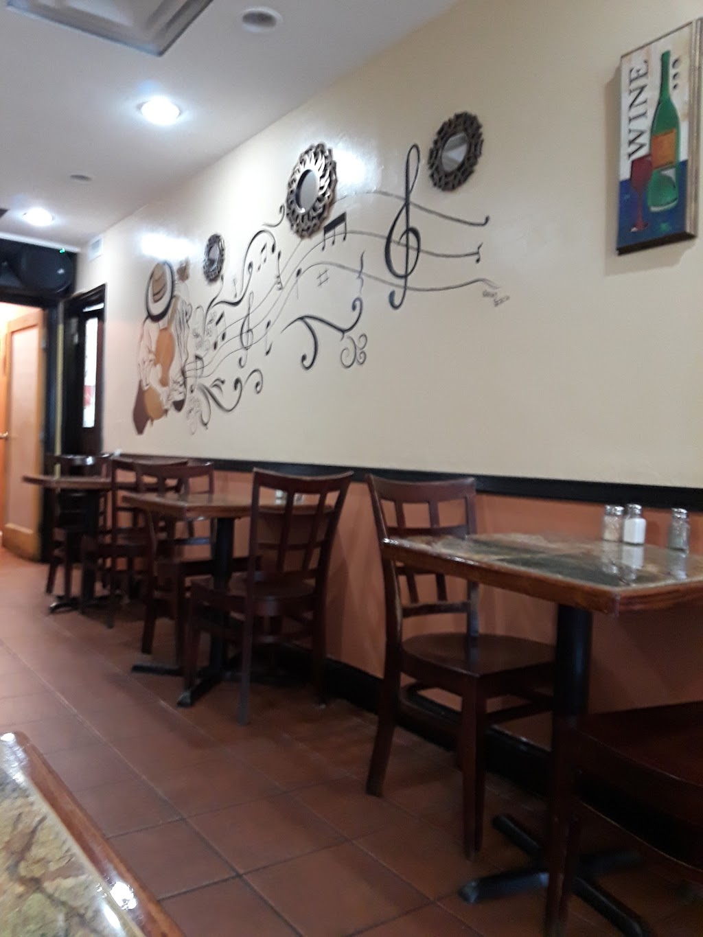 Bohemios Restaurant & Bar | restaurant | 30 Bennington St, Boston, MA 02128, USA | 6175617777 OR +1 617-561-7777