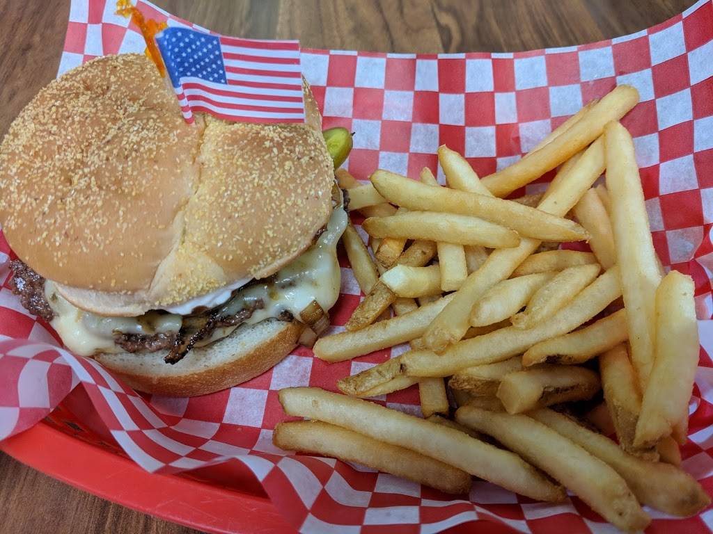 Beefcake Burgers | restaurant | 185 Morton Ave, Martinsville, IN 46151, USA | 7653418726 OR +1 765-341-8726