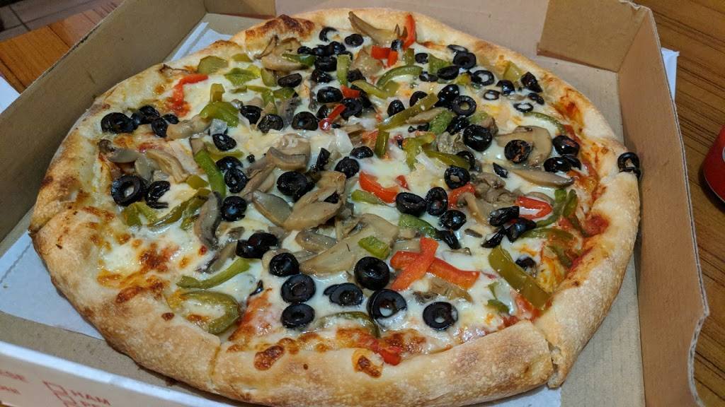 Tonys Place | restaurant | 17721 NW 78th Ave, Hialeah, FL 33015, USA | 3058212528 OR +1 305-821-2528