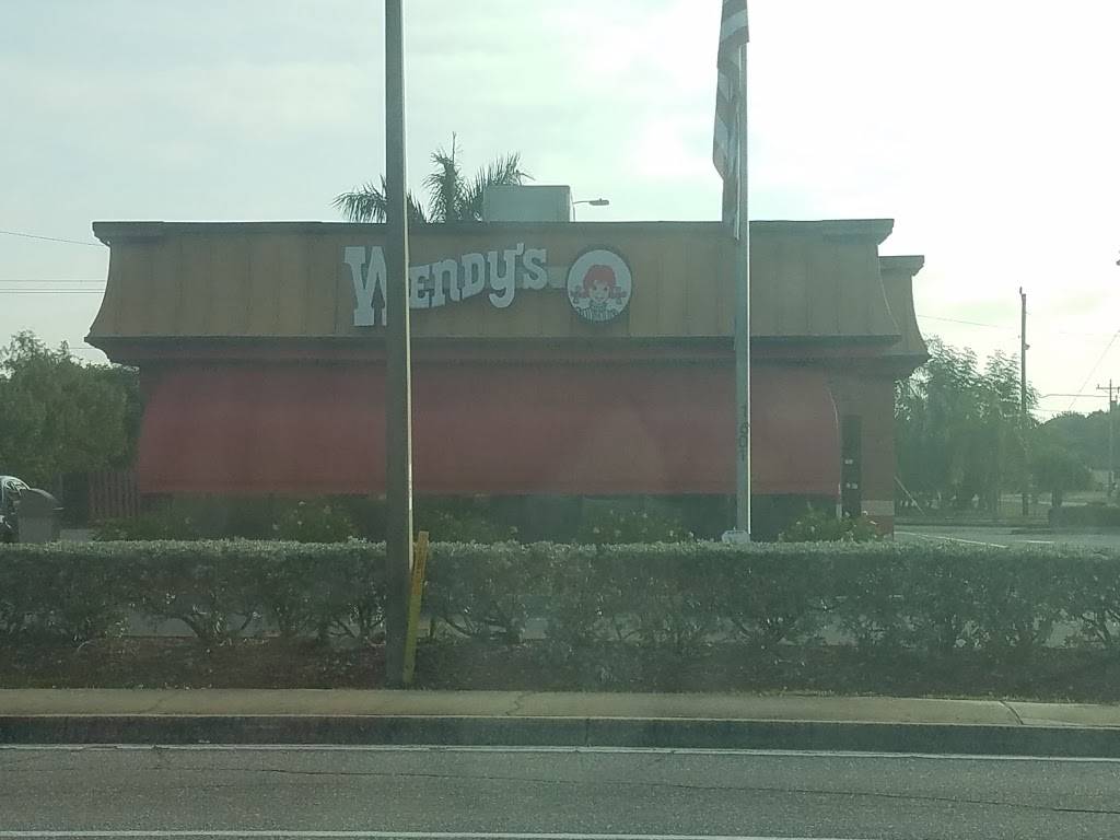 Wendys | restaurant | 1601 Del Prado Blvd S, Cape Coral, FL 33990, USA | 2397727477 OR +1 239-772-7477