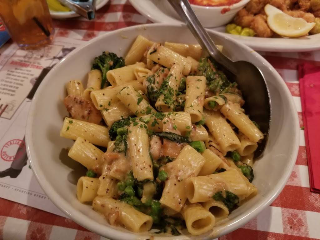 Buca di Beppo Italian Restaurant | restaurant | 7843 Park Ln, Dallas, TX 75225, USA | 2143618462 OR +1 214-361-8462