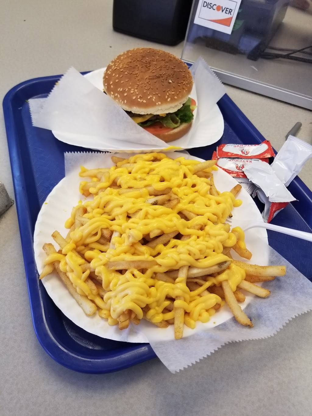 Crown Fried Chicken | restaurant | 2737 Germantown Ave, Philadelphia, PA 19133, USA | 2673191985 OR +1 267-319-1985