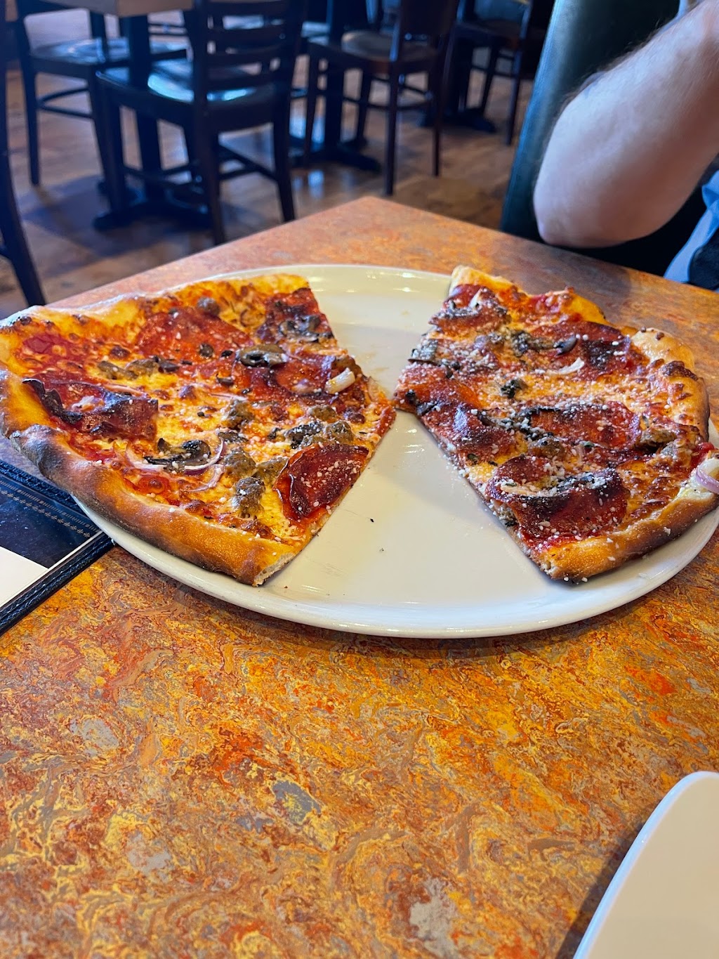 Spinners Pizza | restaurant | 9537 MO-5, Grovespring, MO 65662, USA | 4174627746 OR +1 417-462-7746
