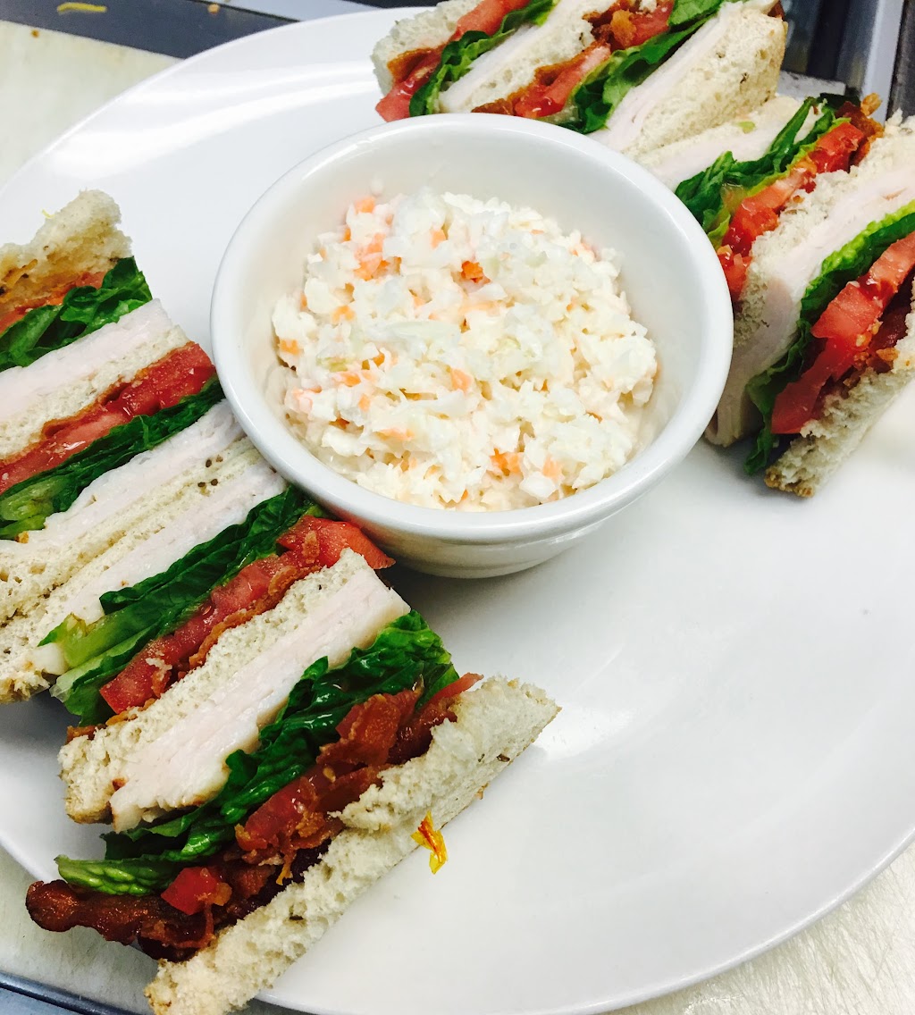 Chuck Wagon Restaurant | restaurant | 11230 SW 137th Ave, Miami, FL 33186, USA | 3053861555 OR +1 305-386-1555