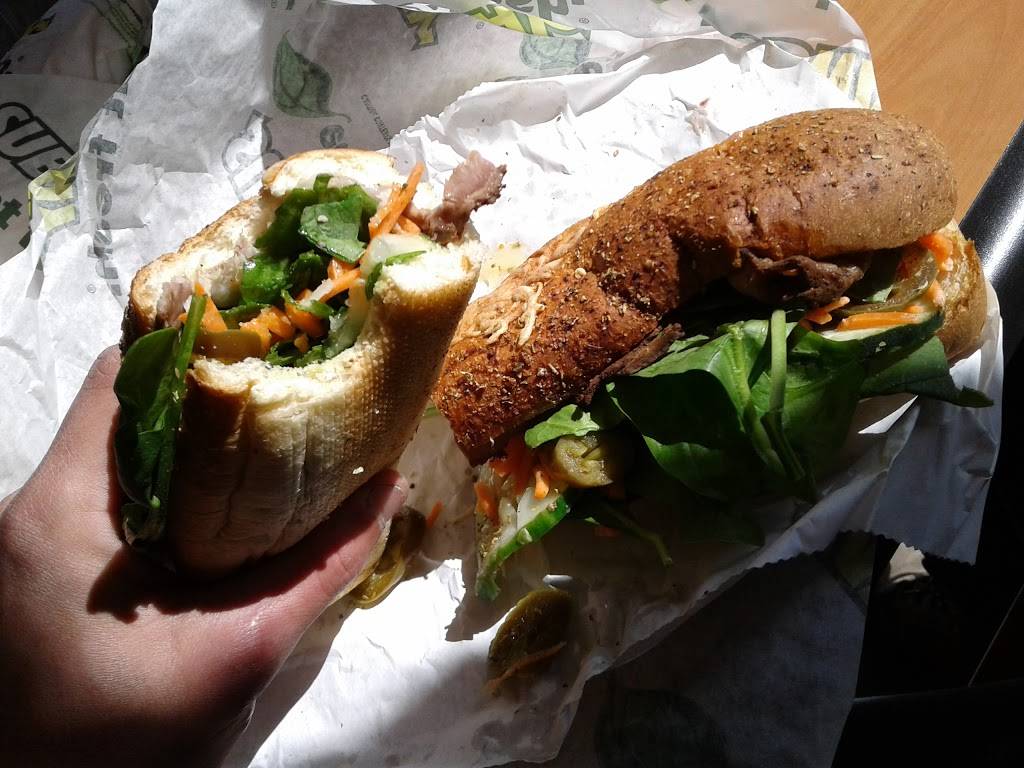 Subway | restaurant | 2509 Memorial Ave, Lynchburg, VA 24501, USA | 4348474631 OR +1 434-847-4631
