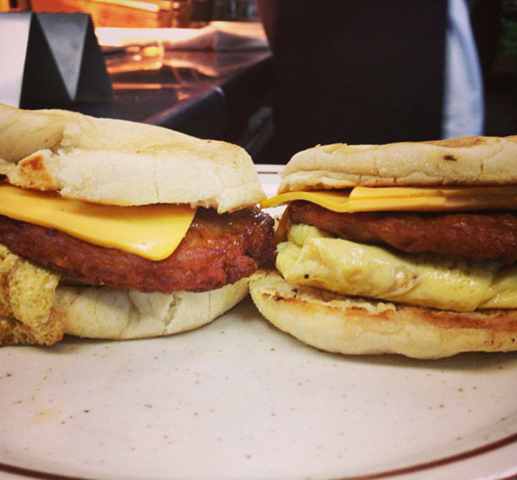 Mega Toms Burgers | restaurant | 25201 Madison Ave, Murrieta, CA 92562, USA | 9516989976 OR +1 951-698-9976