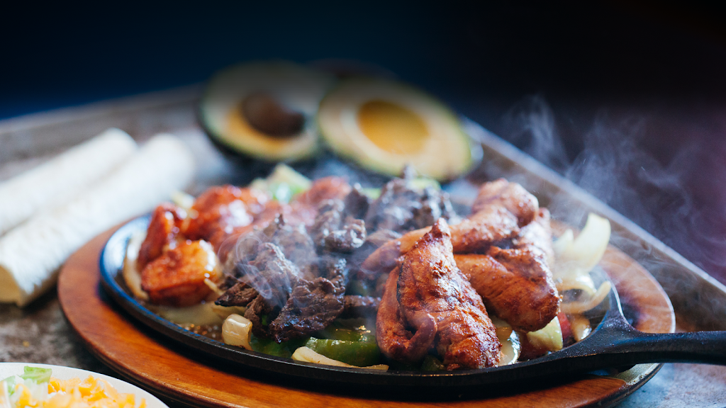 Hacienda Mexican Restaurant | restaurant | 9748 Manchester Rd, St. Louis, MO 63119, USA | 3149627100 OR +1 314-962-7100