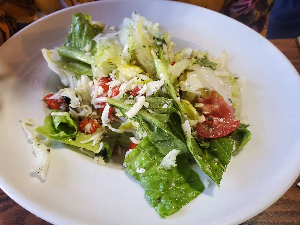 Napolis | restaurant | 110 W Ennis Ave, Ennis, TX 75119, USA | 9728758003 OR +1 972-875-8003