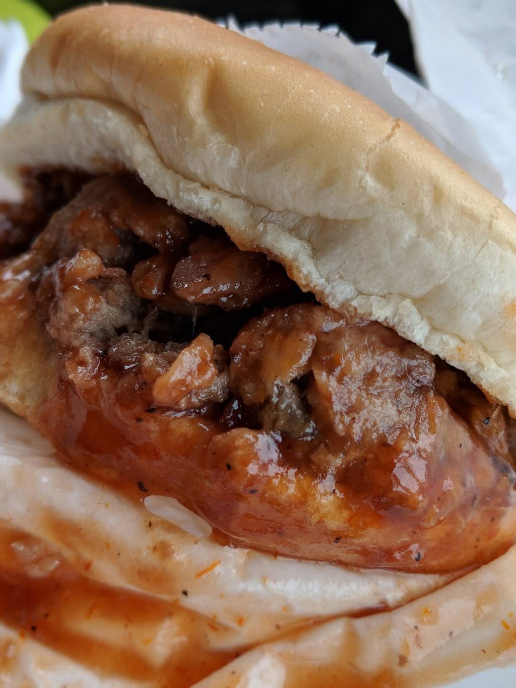 Ooh Wee Bar-B-Q | restaurant | 2008 Jefferson St, Nashville, TN 37208, USA | 6152007191 OR +1 615-200-7191