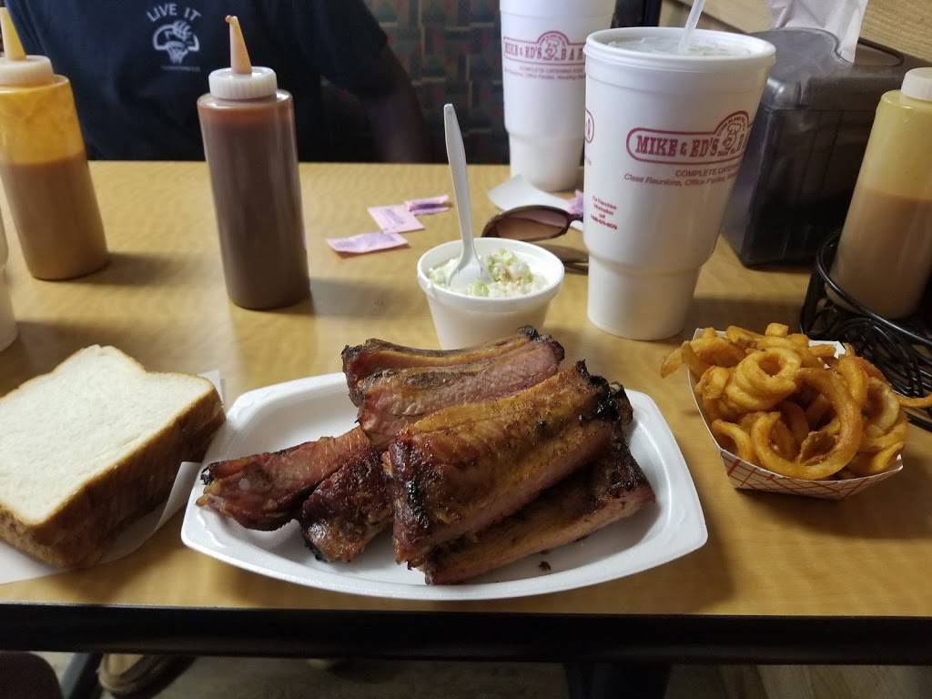 Mike & Eds Bar-B-Q | restaurant | 2001 Crawford Rd, Phenix City, AL 36867, USA | 3342971012 OR +1 334-297-1012