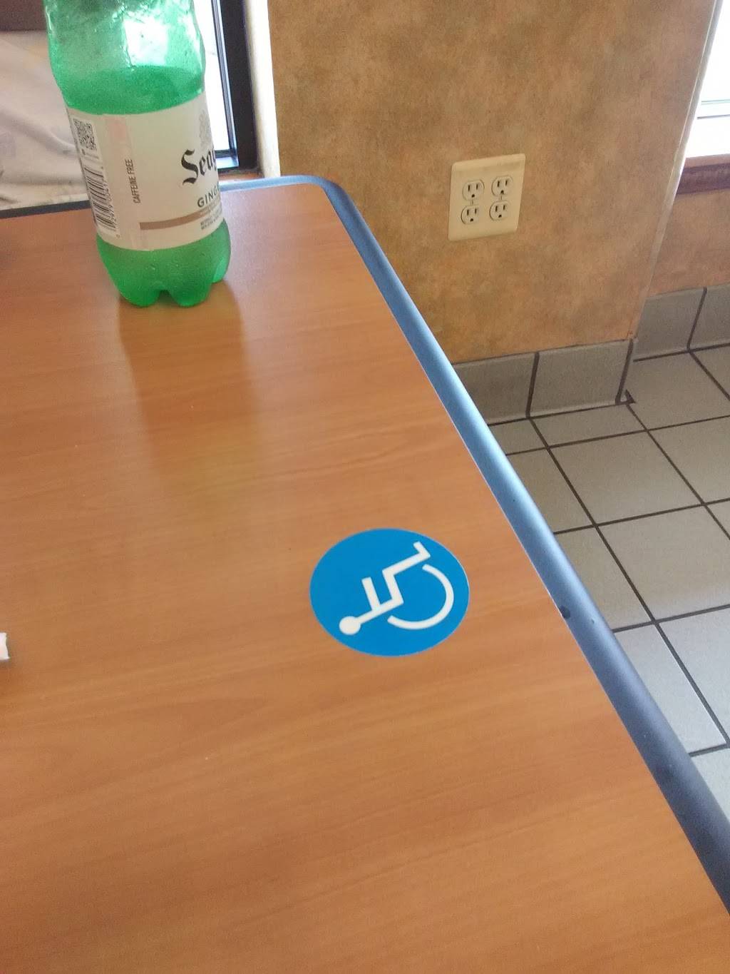 Subway Restaurants | restaurant | 12126 Central Ave, Space 11, Mitchellville Plaza, Mitchellville, MD 20721, USA | 3012184388 OR +1 301-218-4388