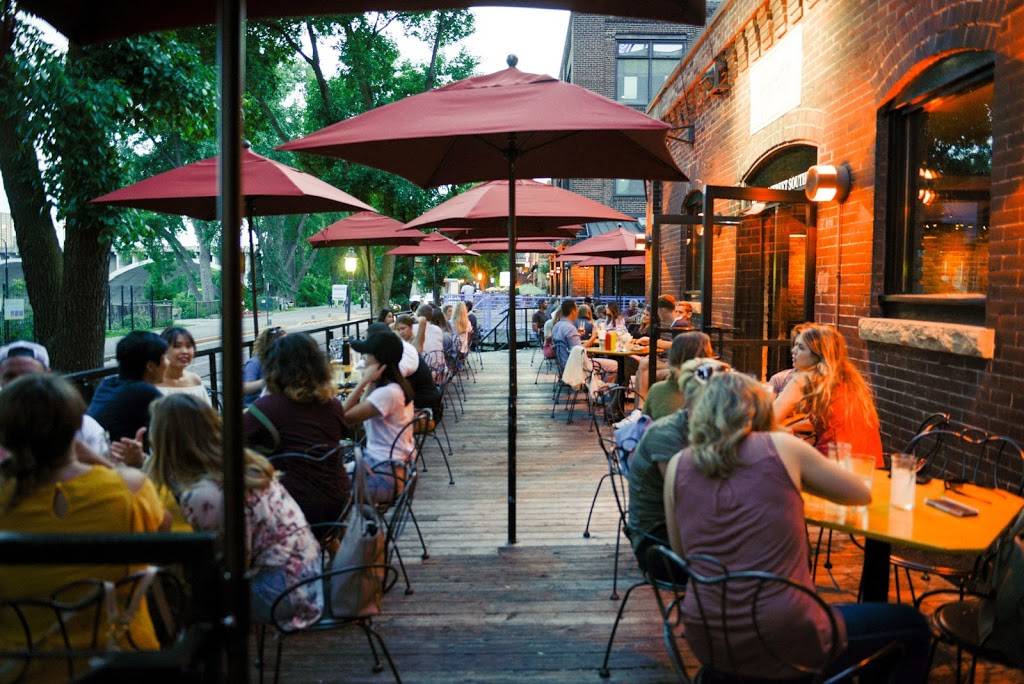 Hideaway Burger Bar | restaurant | 219 SE Main St, Minneapolis, MN 55414, USA | 6123794404 OR +1 612-379-4404