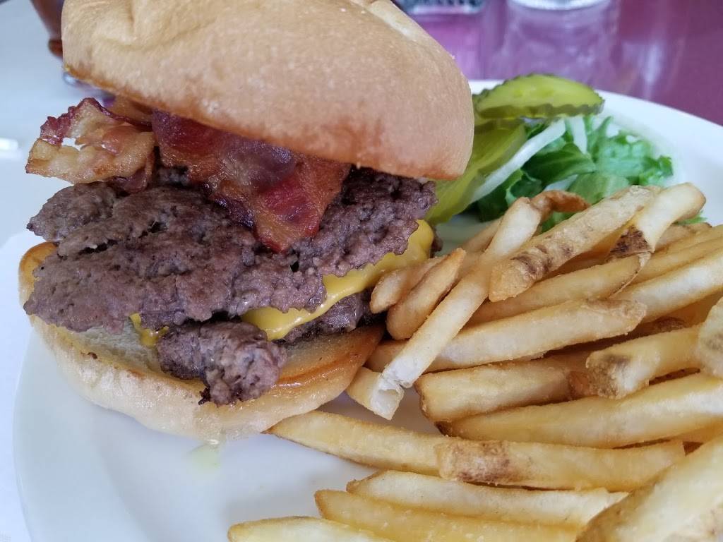 Old Brick House | restaurant | 90 S 3rd St, Ste. Genevieve, MO 63670, USA | 5738832724 OR +1 573-883-2724