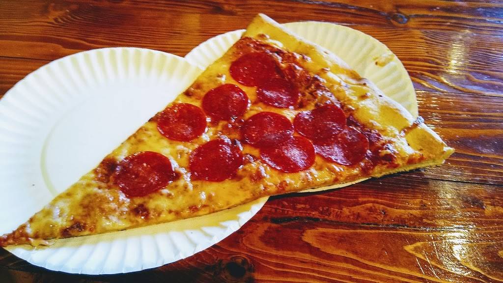 Benny Stivales | restaurant | 328 W Main St, Waynesboro, VA 22980, USA | 5402214554 OR +1 540-221-4554