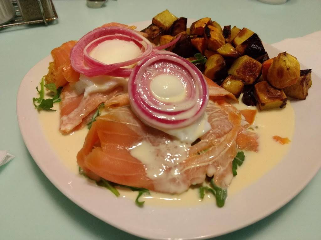 Sweeties Bakery & Cafe | cafe | 191 Bank St, New London, CT 06320, USA | 8604370130 OR +1 860-437-0130