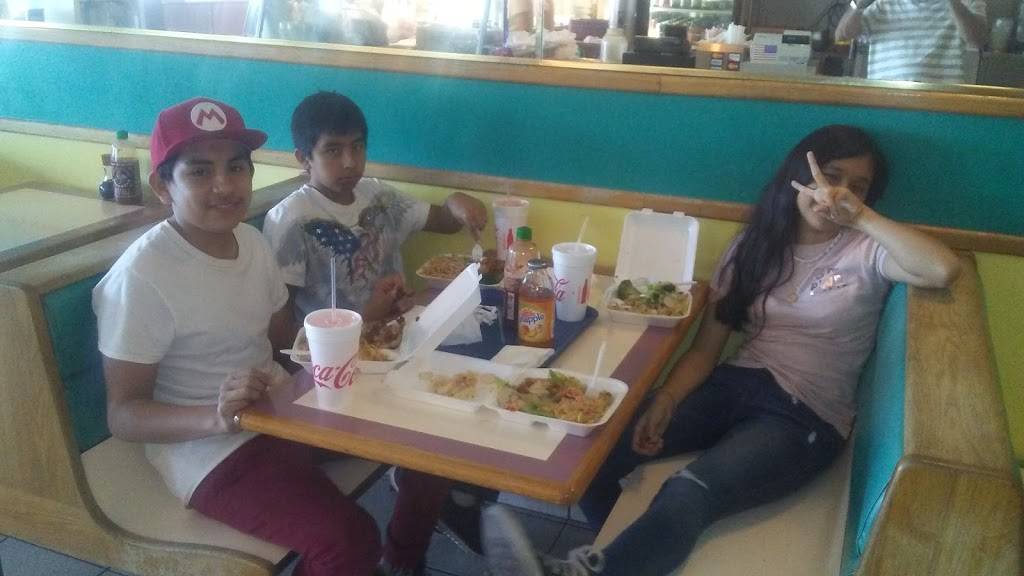 Royal Panda | restaurant | 855 W Arrow Hwy, San Dimas, CA 91773, USA | 9095927303 OR +1 909-592-7303