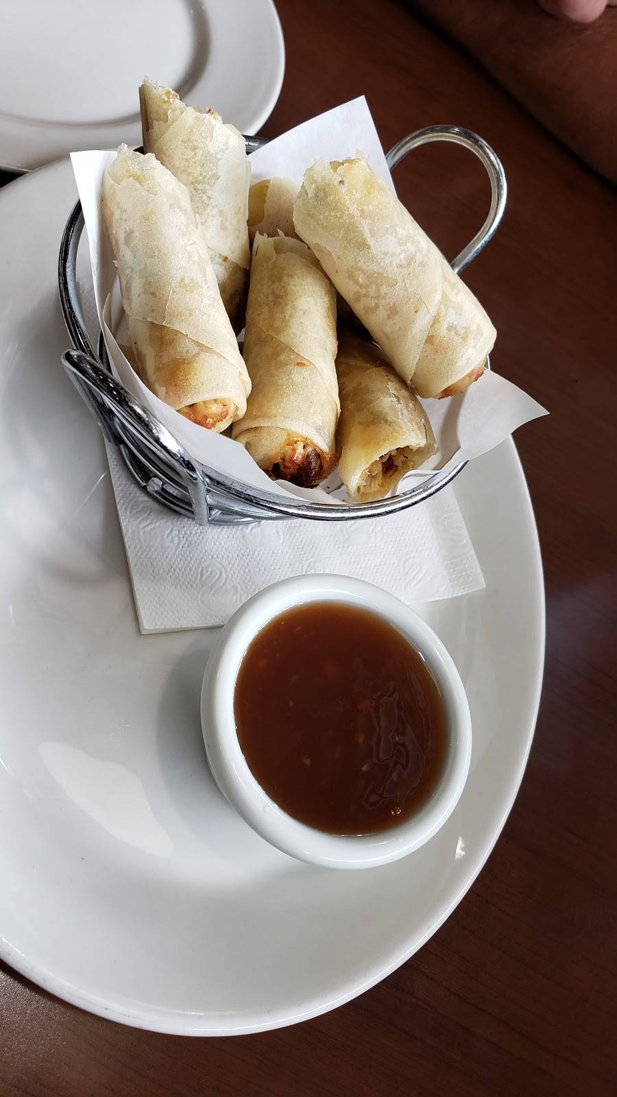 Swiss Chalet | restaurant | 151 York Blvd, Hamilton, ON L8R 3L4, Canada | 9055726300 OR +1 905-572-6300