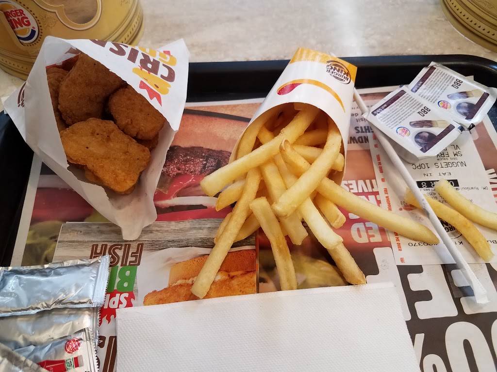 Burger King | restaurant | 3626 W Touhy Ave, Lincolnwood, IL 60712, USA | 8476794050 OR +1 847-679-4050