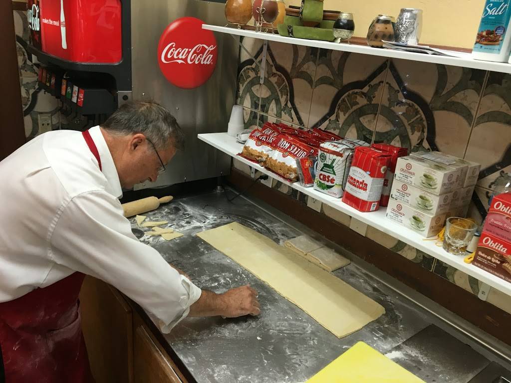 Patagonia Empanadas | cafe | 2279 N Tustin St, Orange, CA 92865, USA | 7146026945 OR +1 714-602-6945