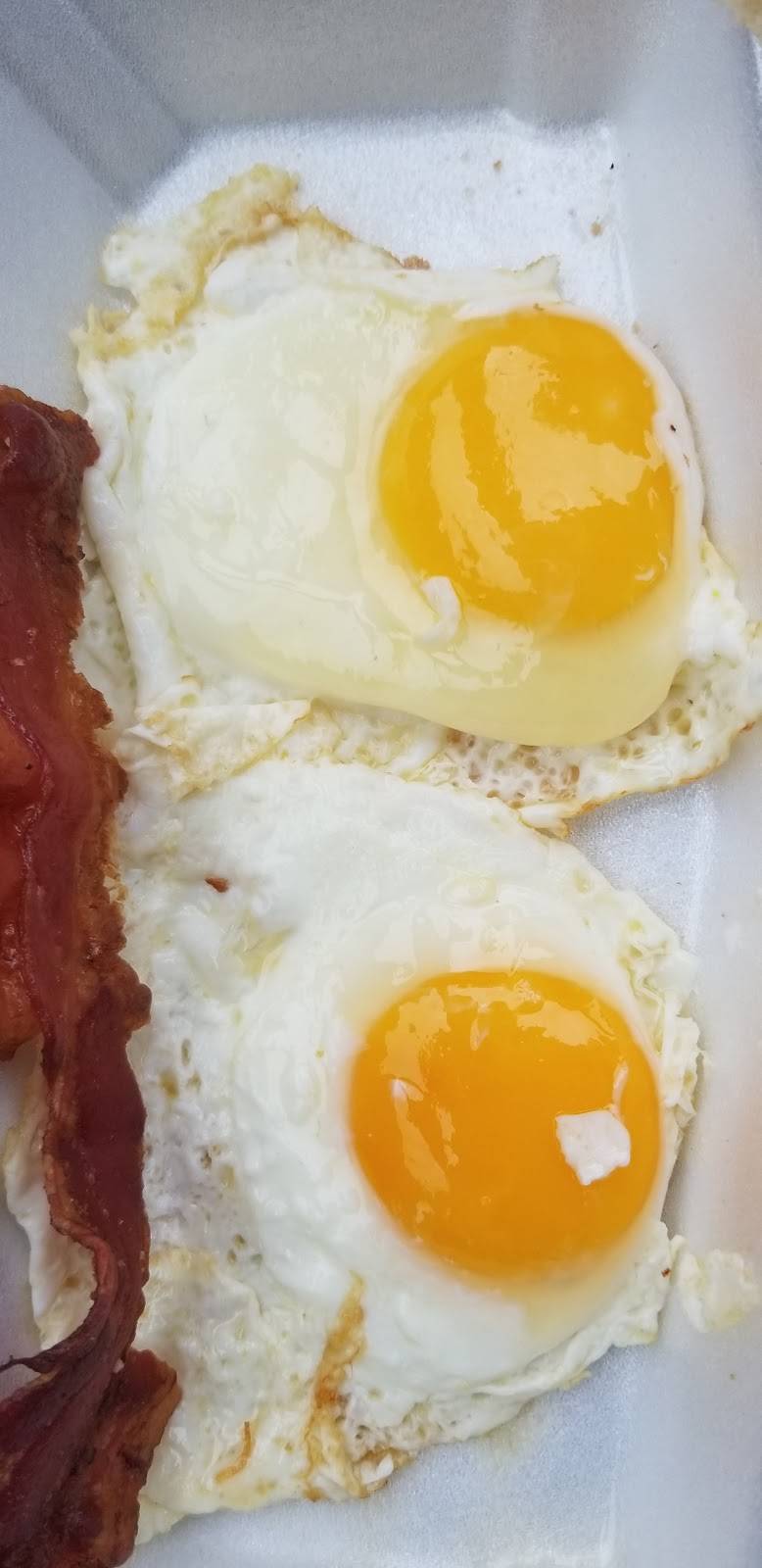 Krystal | meal takeaway | 1377 Union Ave, Memphis, TN 38104, USA | 9017261381 OR +1 901-726-1381