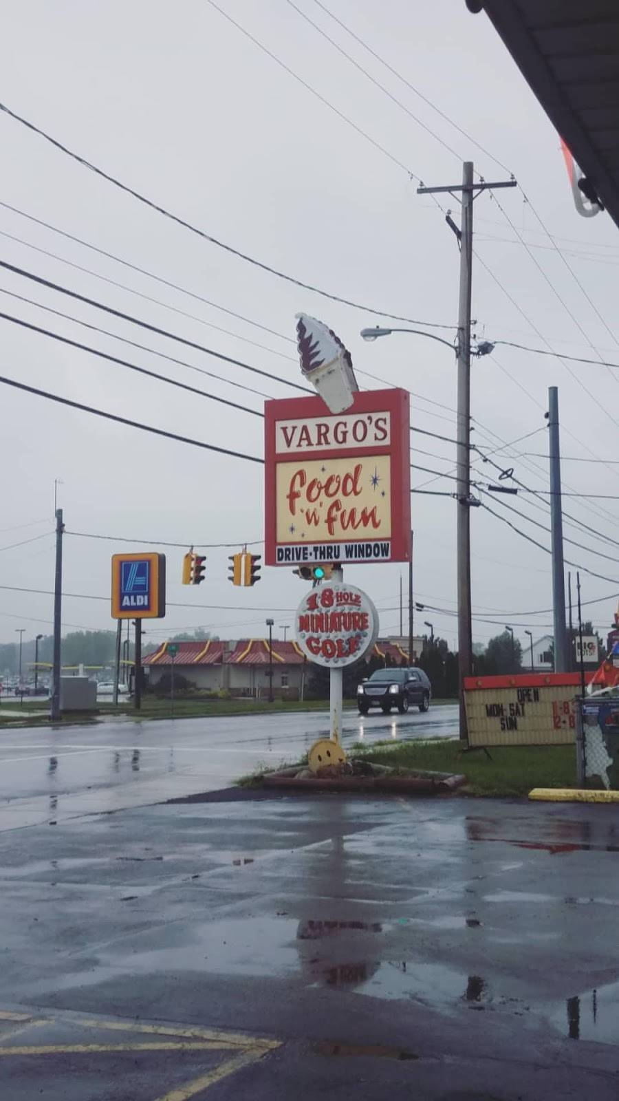 Vargos Drive-In | restaurant | 192 Milan Ave, Norwalk, OH 44857, USA | 4196688694 OR +1 419-668-8694