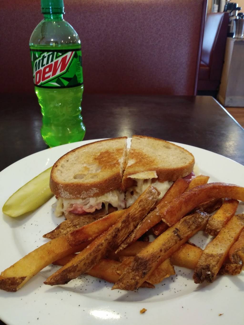 Copper Kettle Deli | meal takeaway | 118 S Finley Ave # A, Basking Ridge, NJ 07920, USA | 9087667680 OR +1 908-766-7680