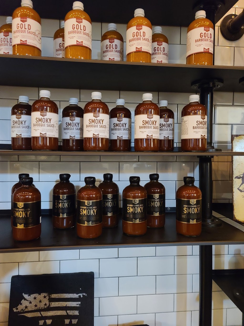 Lillies Q | restaurant | 417 N Ashland Ave, Chicago, IL 60622, USA | 7732951270 OR +1 773-295-1270