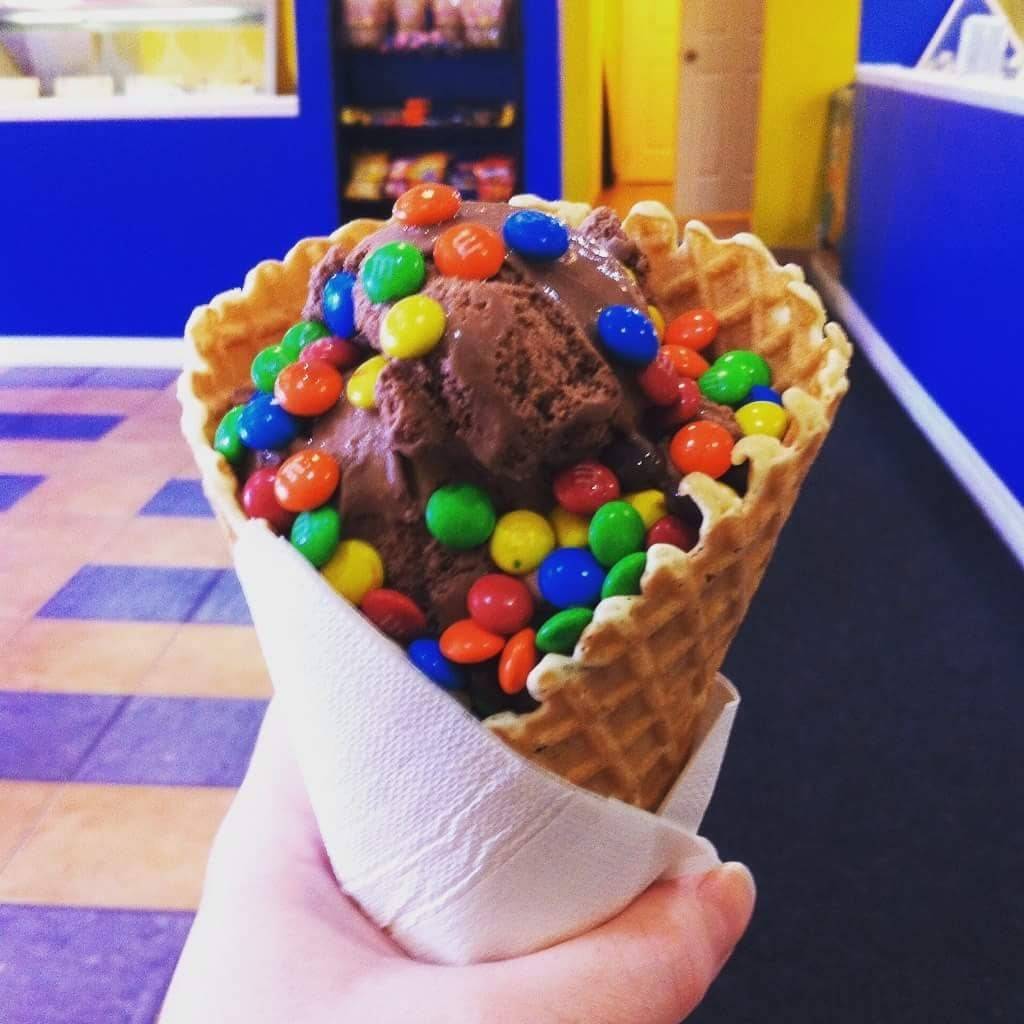 A Taste of Europe | restaurant | 1335 Killarney Beach Rd, Lefroy, ON L0L 1W0, Canada | 7054562222 OR +1 705-456-2222