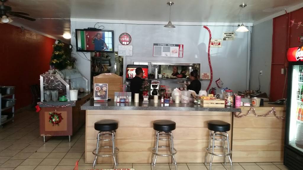 Que Paisa Restaraunt | restaurant | 8115 Pearblossom Hwy, Littlerock, CA 93543, USA | 6619449553 OR +1 661-944-9553