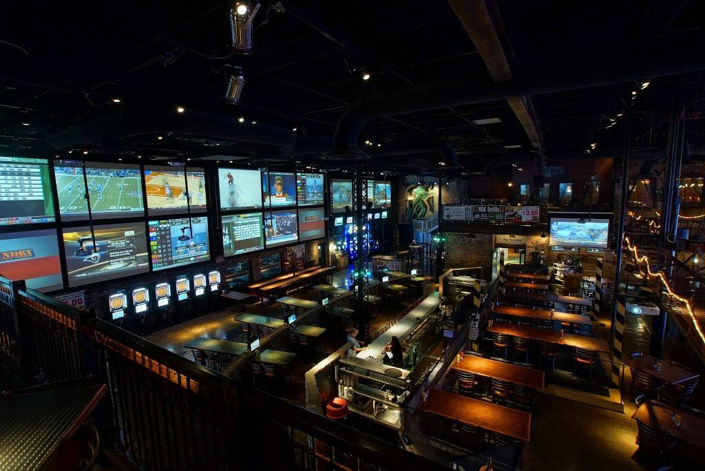 The Piazza | restaurant | 85 Executive Dr, Aurora, IL 60504, USA | 6309782088 OR +1 630-978-2088