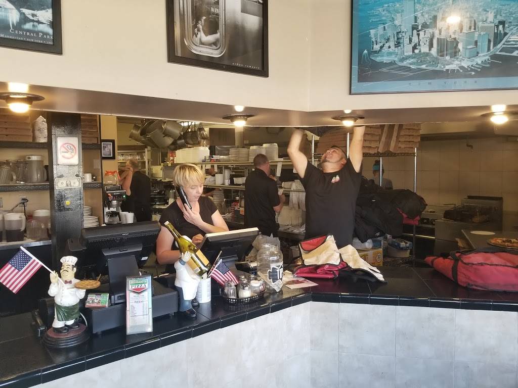 Michaels Pizza, Pasta and Grill | restaurant | 1701 N Kings Hwy, Myrtle Beach, SC 29577, USA | 8434480344 OR +1 843-448-0344